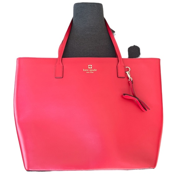 KATE SPADE TOTE red leather clean inside out Excellent Pre-Owned Condition